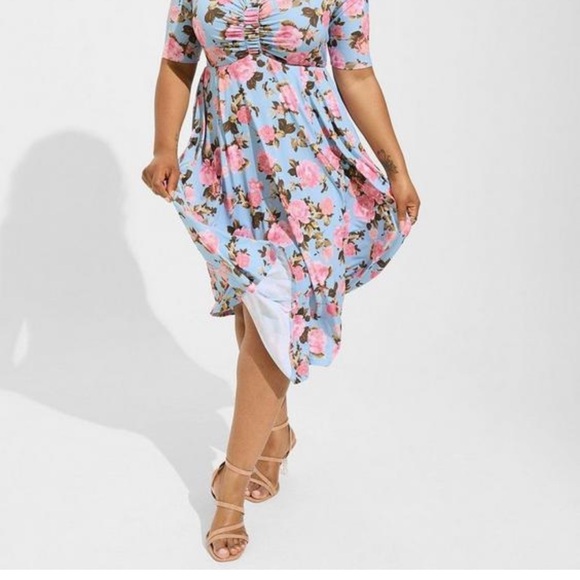 NWT MIDI Studio Knit Ruched Front Dress - Picture 2 of 5